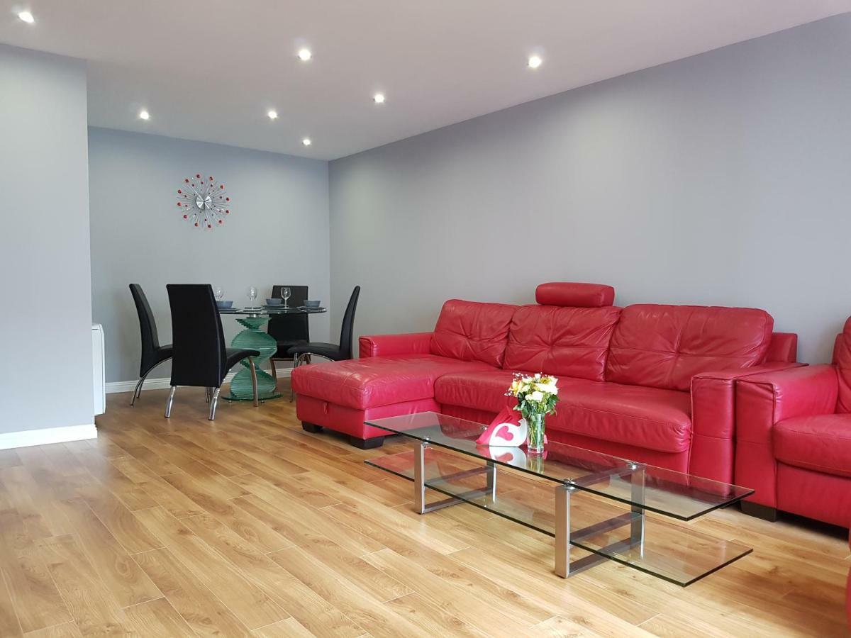 Glasgow'S Modern & Stylish 3 Bedroom Aparment Esterno foto