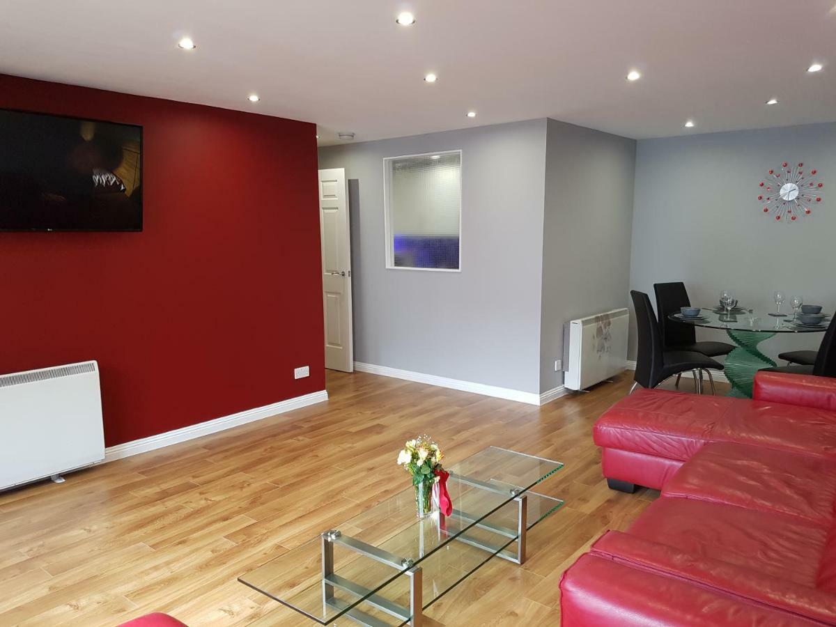 Glasgow'S Modern & Stylish 3 Bedroom Aparment Esterno foto